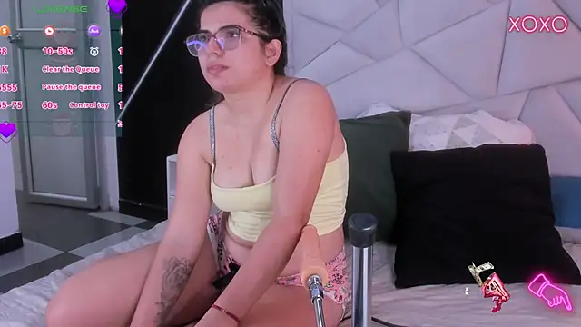 JulietSofia online show from 02/04/26, 07:53