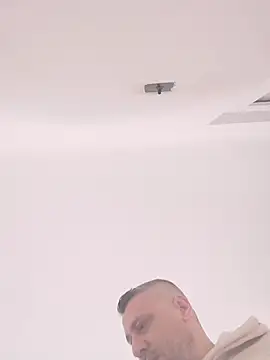 yourflowerpink online show from 02/14/26, 11:51