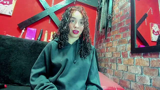 Tracy KS online show from 11/03/25, 09:27