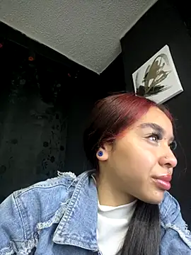 Tracy KS online show from 11/23/25, 03:06