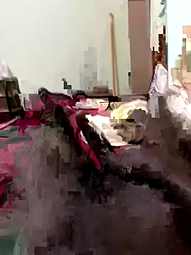 Snapshot of BigDee_0 chatting on 10/27/25, 07:23 BigDee 0 online show from 10/27/25, 07:23