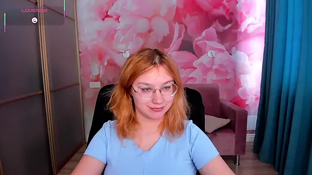 AngelinaLow online show from 01/06/26, 12:31