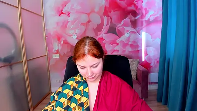 AngelinaLow online show from 04/08/26, 05:29