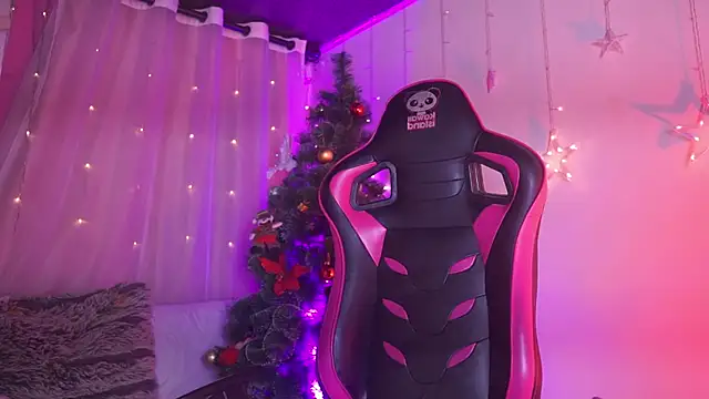 Madison Mayer online show from 12/20/25, 01:51