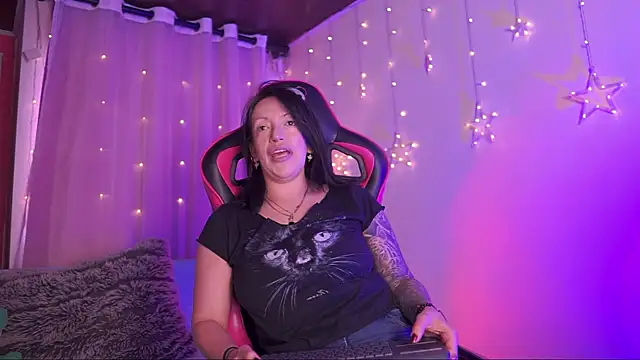 Madison Mayer online show from 01/13/26, 01:38