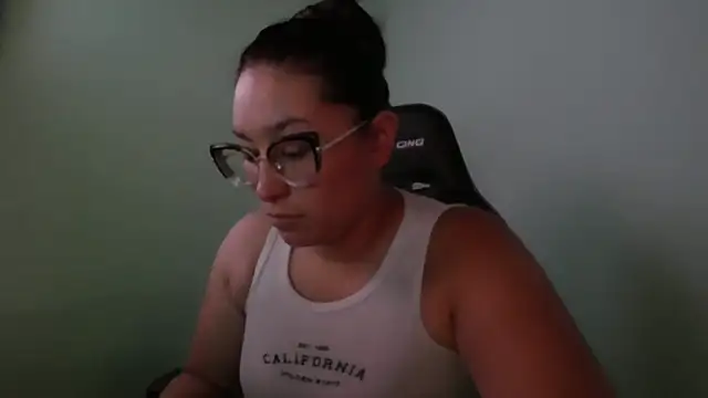 cloe starr online show from 10/24/25, 06:04