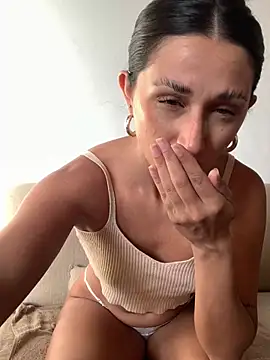 luci brecman online show from 01/11/26, 11:37