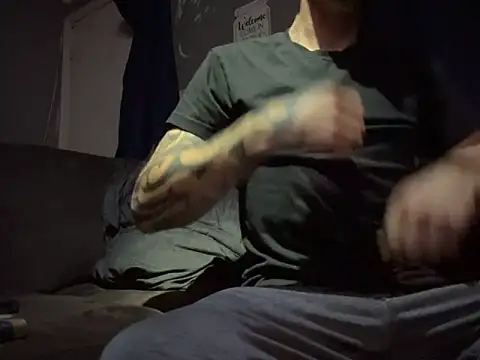 Stillhard8925 online show from 10/03/25, 05:37