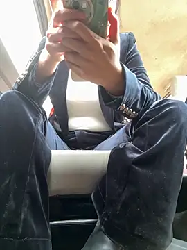 aa520uv online show from 11/03/25, 03:30