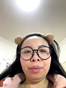 aa520uv online show from 12/16/25, 03:22