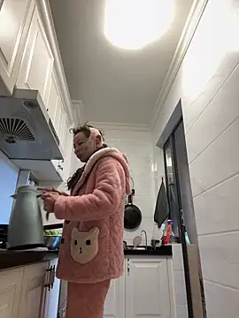 aa520uv online show from 02/19/26, 02:29