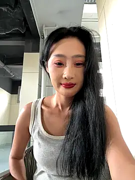 linger-23 online show from 09/27/25, 05:56