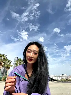 linger-23 online show from 11/28/25, 06:05