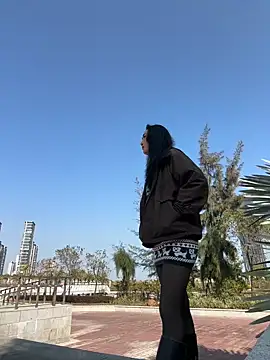 linger-23 online show from 01/13/26, 06:29