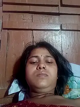 Snapshot of Ayeshaji chatting on 03/21/25, 10:17 Ayeshaji online show from 03/21/25, 10:17