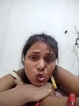 Snapshot of Ayeshaji chatting on 09/20/25, 06:14 Ayeshaji online show from 09/20/25, 06:14