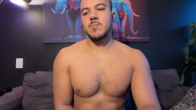 Snapshot of highlatin_guysoficial chatting on 07/13/26, 11:02 highlatin guysoficial online show from 07/13/26, 11:02