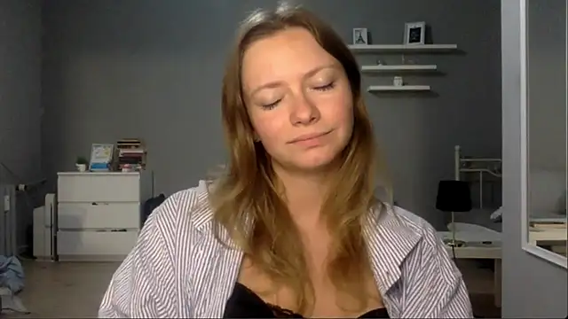 MillieShow online show from 12/22/25, 11:02