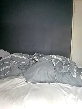 HerPleasure2025 online show from 02/05/26, 06:07