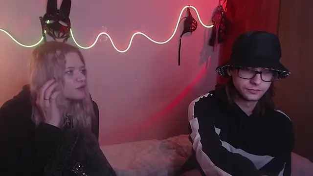 Your Horny Friends online show from 03/21/25, 04:28