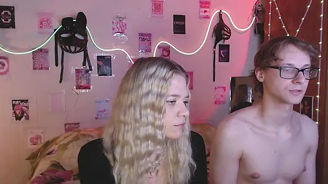 Your Horny Friends online show from 09/16/25, 01:01