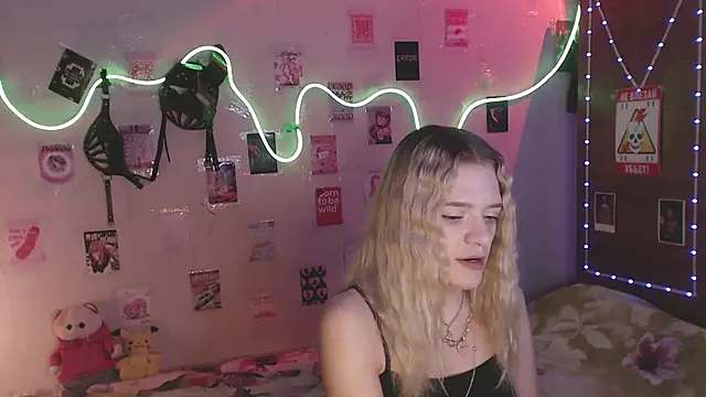 Your Horny Friends online show from 11/05/25, 10:26