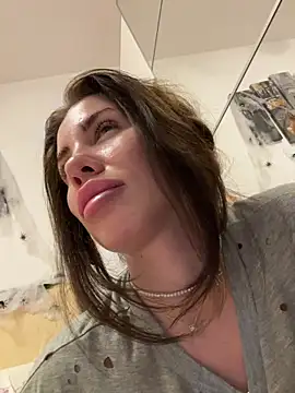 CelineReys online show from 10/25/25, 09:06