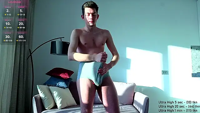 Snapshot of Danny__Magic chatting on 02/03/26, 07:57 Danny Magic online show from 02/03/26, 07:57