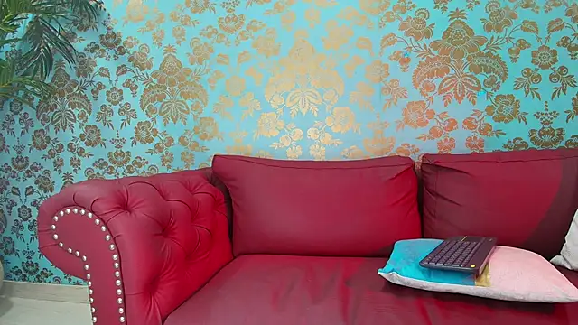 EmmaReyez online show from 09/12/25, 01:11