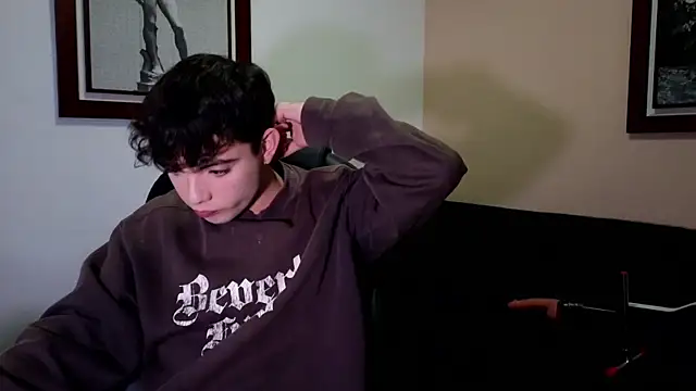 lukeboyce33 online show from 04/08/26, 03:06