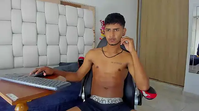 FelipeBrais online show from 03/14/25, 04:19