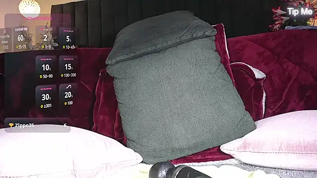 ailyn maury online show from 10/29/25, 03:09