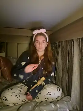 Amesthyst destiny online show from 12/03/25, 02:30