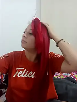 Snapshot of LEIDY_LORENA chatting on 03/23/25, 05:21 LEIDY LORENA online show from 03/23/25, 05:21