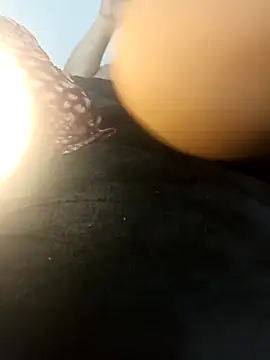 Snapshot of LEIDY_LORENA chatting on 09/30/25, 02:27 LEIDY LORENA online show from 09/30/25, 02:27