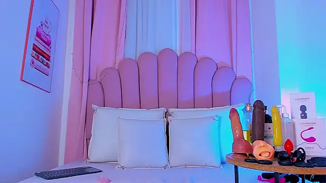 NicoleMadrird online show from 03/05/26, 11:39