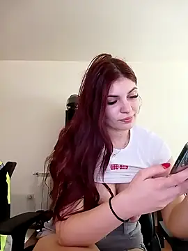 MeCherryy online show from 04/28/26, 02:00