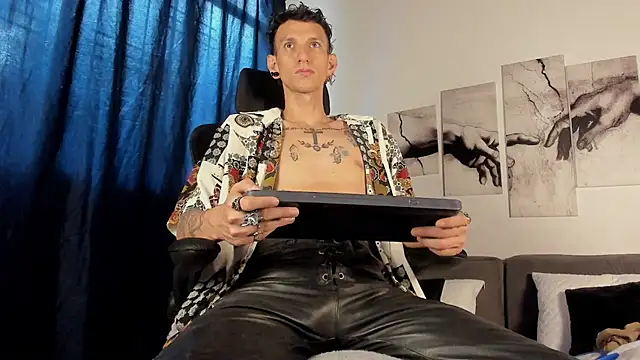 Giotrashy online show from 07/21/26, 08:00