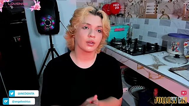 adam angelssss online show from 11/18/25, 09:30