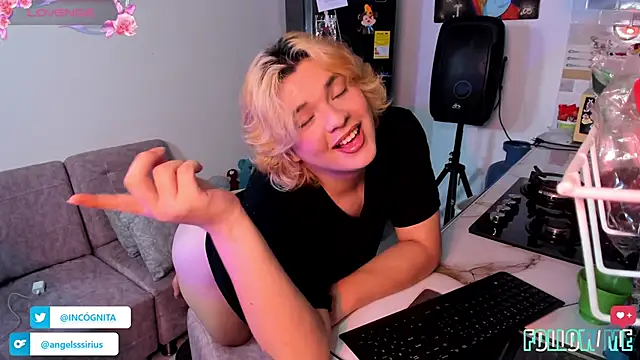 adam angelssss online show from 12/03/25, 08:18