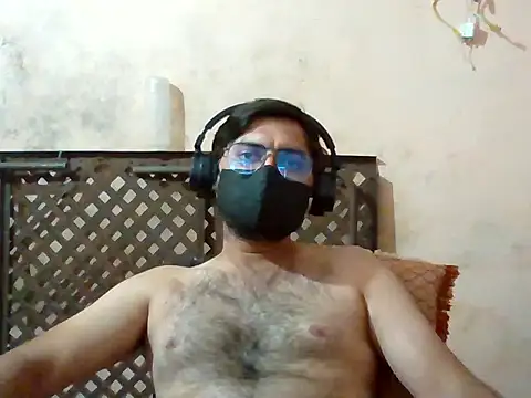 Snapshot of indori_guy chatting on 04/22/26, 01:12 indori guy online show from 04/22/26, 01:12