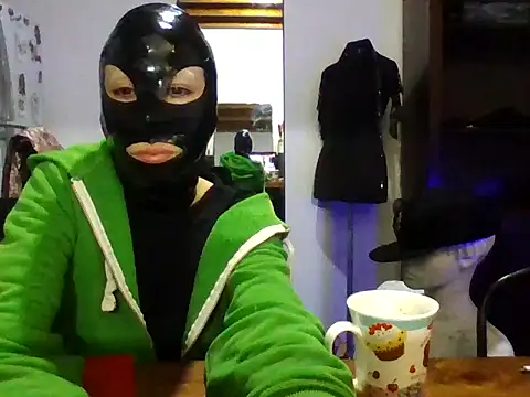 Snapshot of trixa chatting on 06/19/26, 03:44 trixa online show from 06/19/26, 03:44