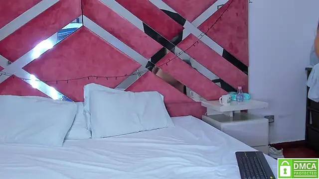 Hanna Evans   online show from 03/17/25, 07:13