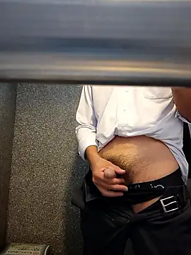 ikeike-kun online show from 11/17/25, 09:15