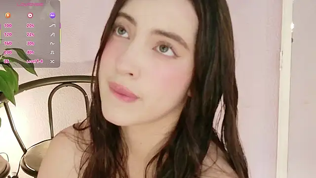 Rebbecawhite meow online show from 05/04/26, 07:54