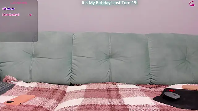 18teengirl3 online show from 03/06/26, 11:39