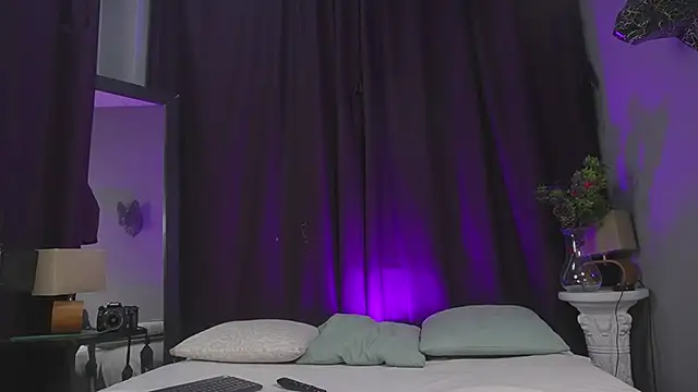 Colstorw  online show from 12/22/25, 10:01