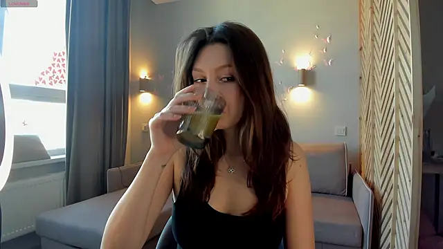 nerenuu  online show from 03/20/25, 05:13