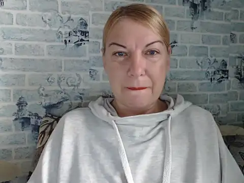 Lillia Ray online show from 10/06/25, 09:51