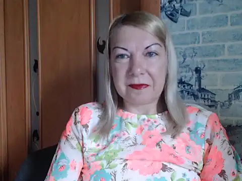 Snapshot of Lillia_Ray chatting on 05/17/26, 06:55 Lillia Ray online show from 05/17/26, 06:55